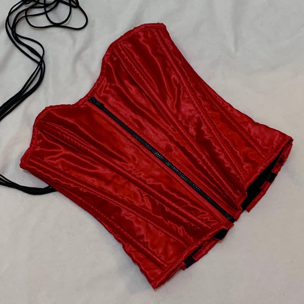 Burlesk Red steel boned zip front corset